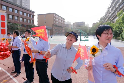十八而冠 志启星河 西安市第三中学教育集团举行高三成人礼暨高考冲刺大会