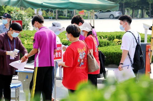 直击2021招远高考第一天 旗袍助阵与奋斗身影交织的震撼现场